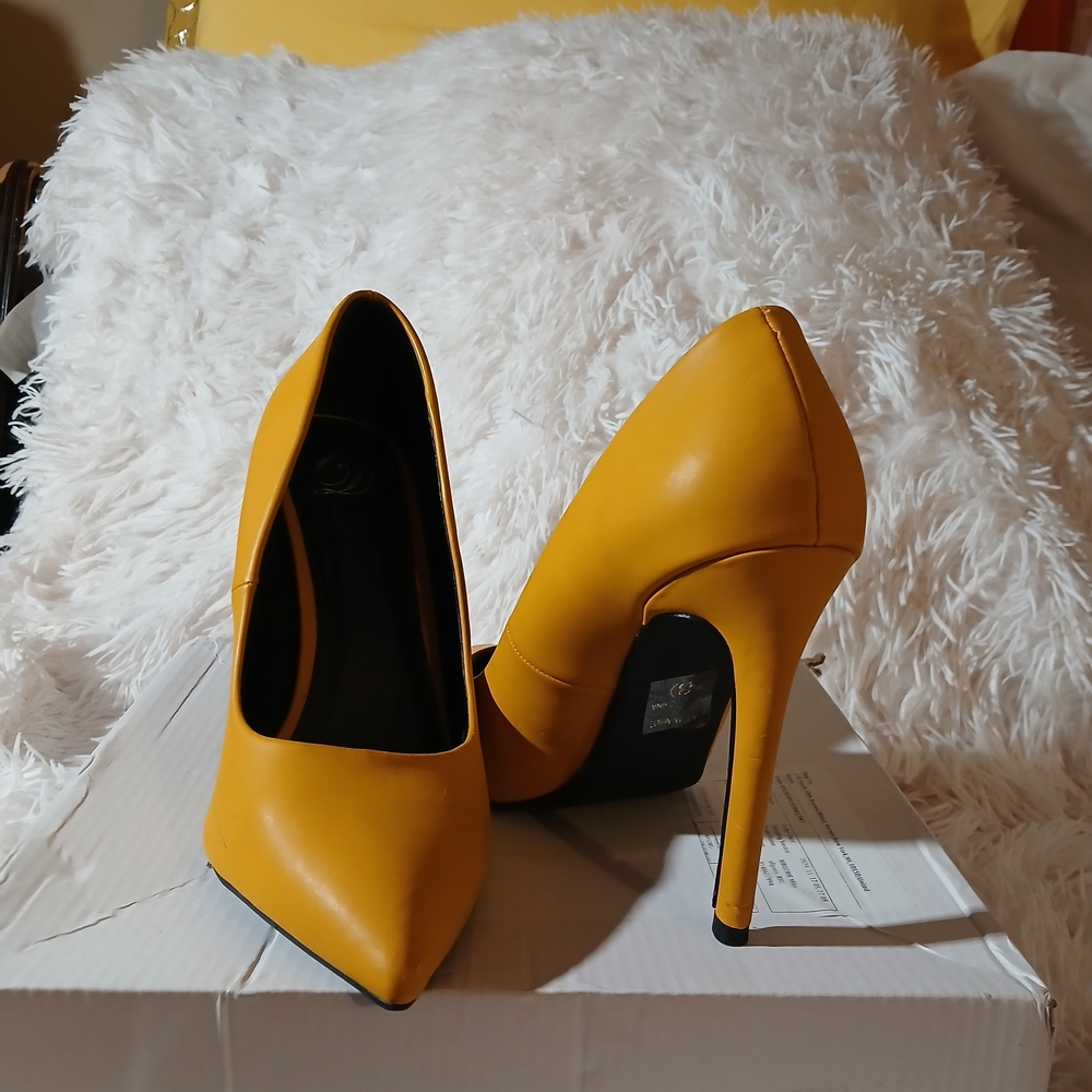Delicious Mustard Yellow Heels